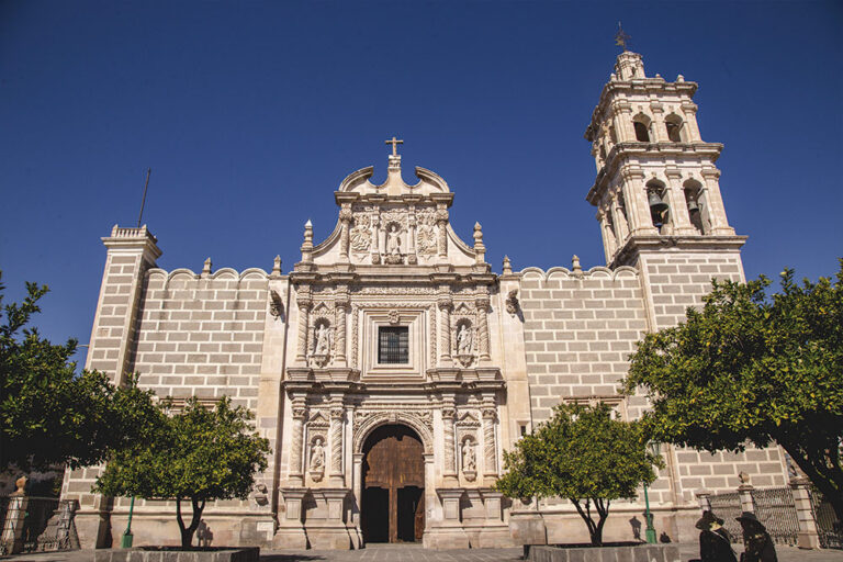 Sin recursos para restaurar tres templos
