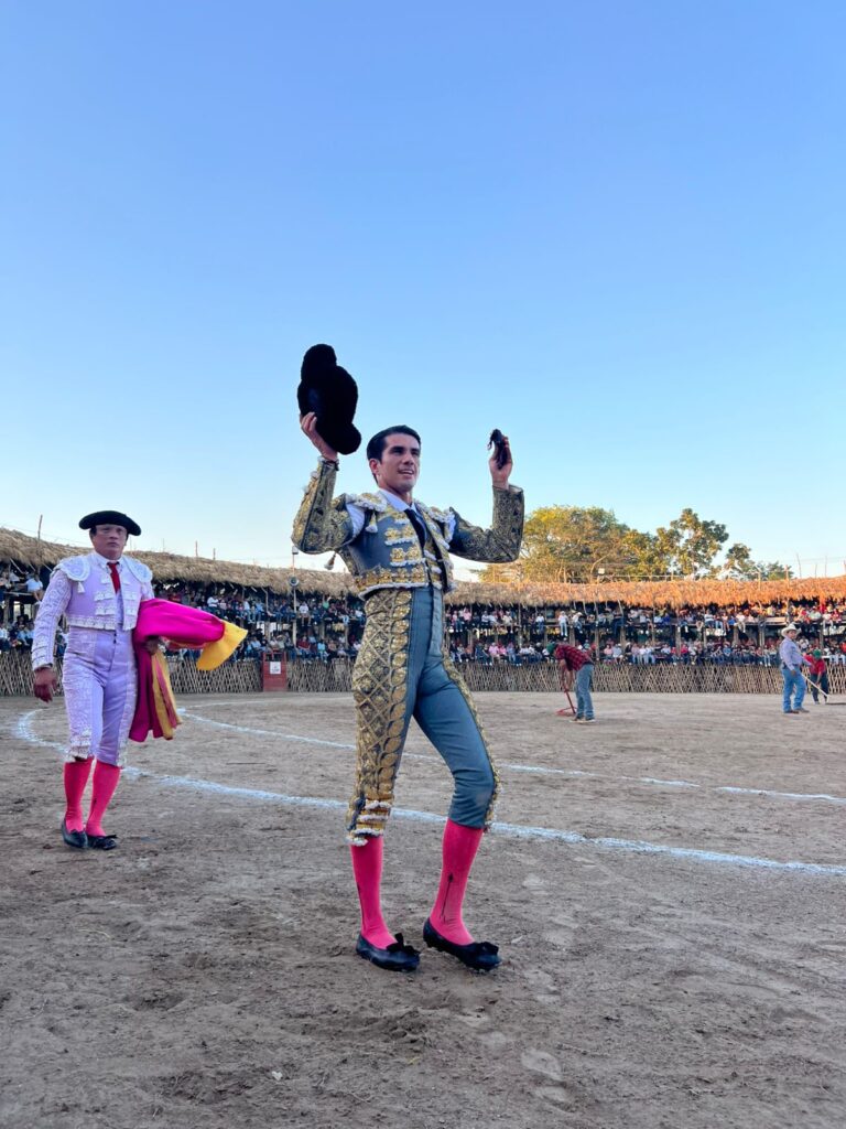 El Calita, segunda salida consecutiva a hombros