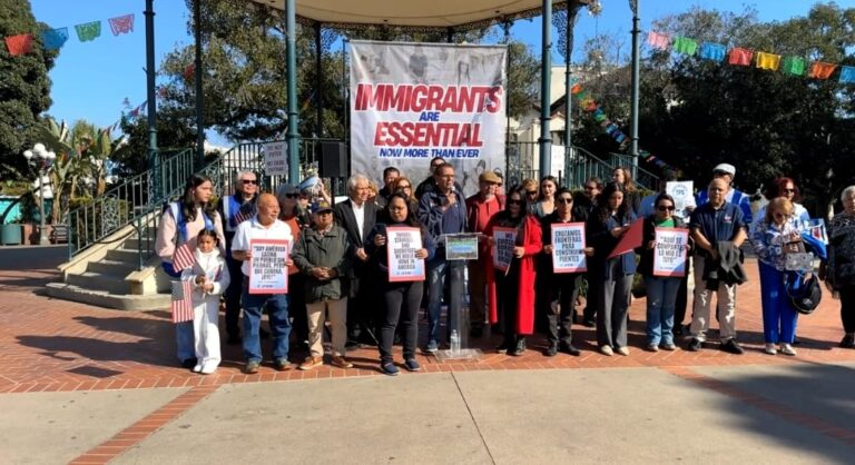 Forman frente antideportaciones
