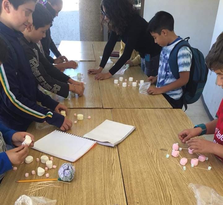 Impulsan el pensamiento crítico en las escuelas y las colonias de Calera
