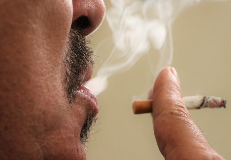 Ofrece SSZ tratamiento gratuito para dejar de fumar