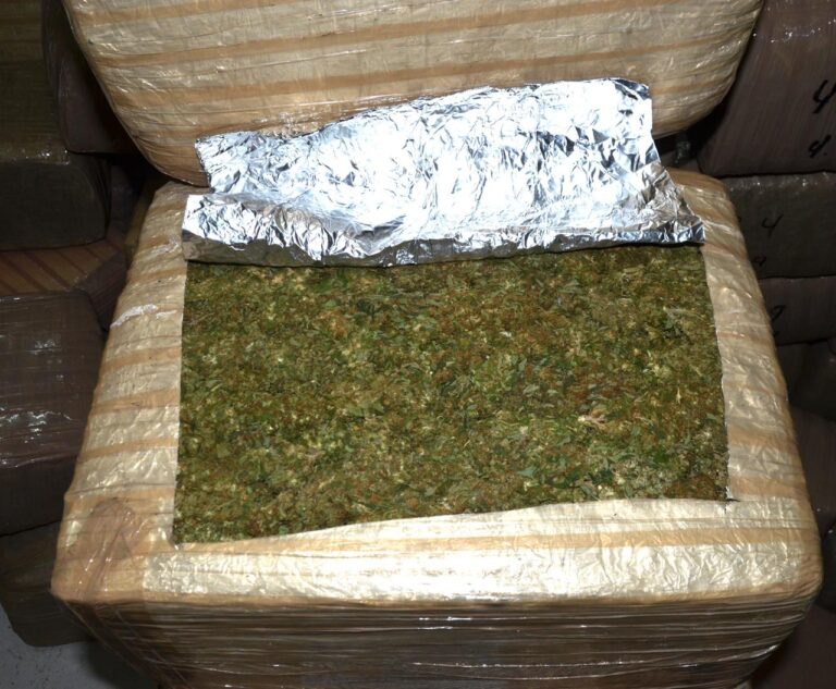Sentencia uno por portar más de dos toneladas de marihuana