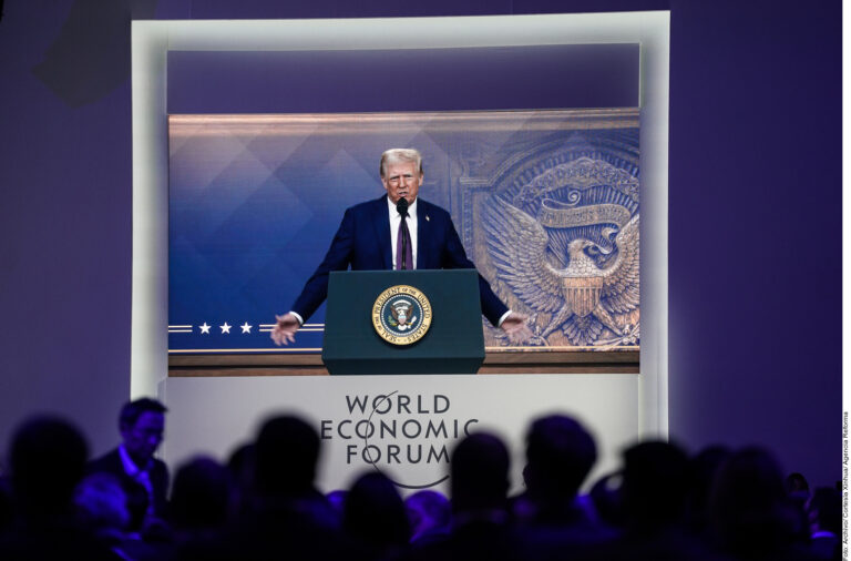Ya inició revolución de Gobierno: Trump