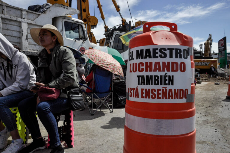 Acuerdan Normal y prepas; sigue paro