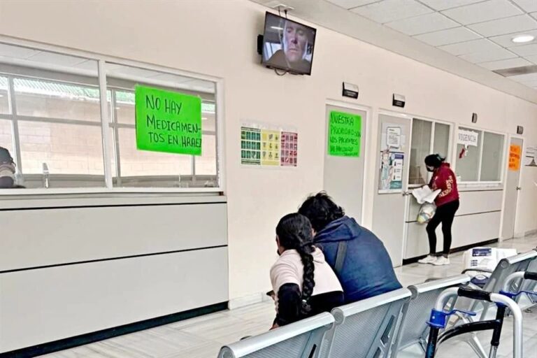 Agonizan hospitales… les hace falta todo