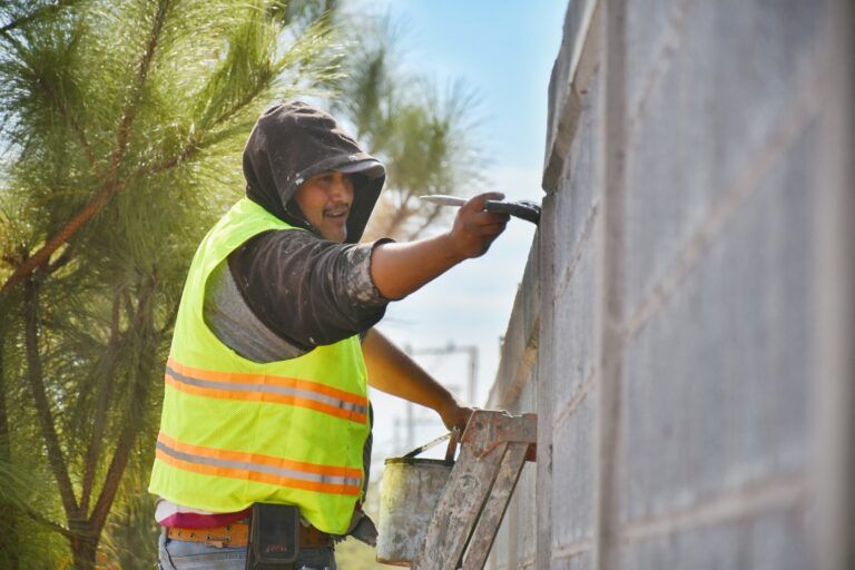 Avanza construcción de barda en Jardín de niños «Miguel Hidalgo y Costilla»