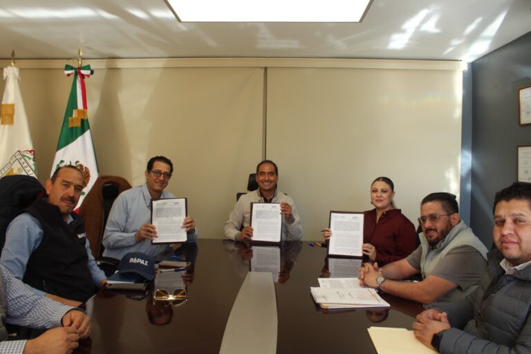 Firman JIAPAZ y Guadalupe convenio de colaboración