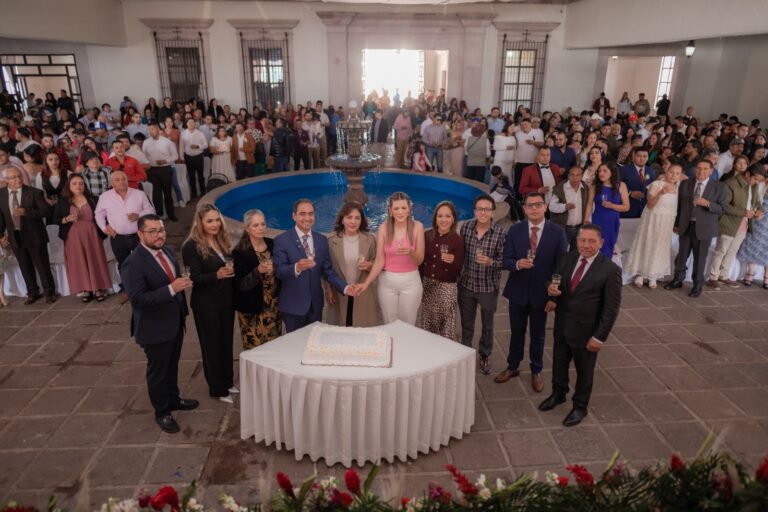 Se dan el sí cien parejas guadalupenses