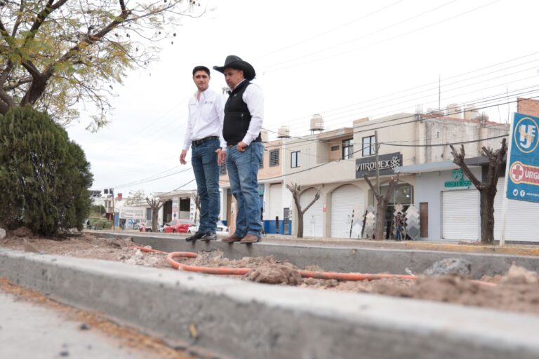 Supervisa Ureño obras de infraestructura vial