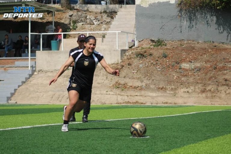 Úrsula Reynoso seguirá con el Peluche Caligari Femenil
