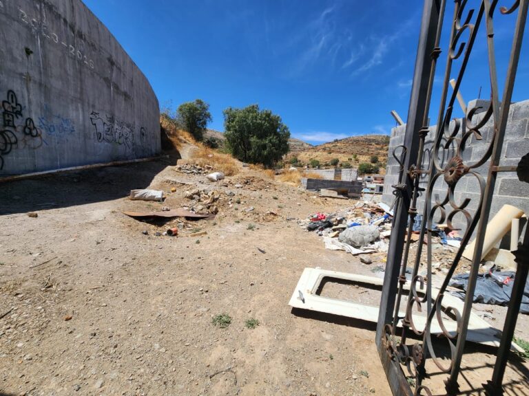 Llenan de desechos callejón de Vetagrande
