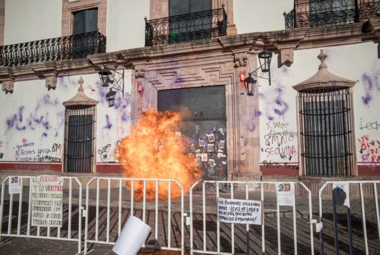 “NUNCA MÁS REPRESIÓN”