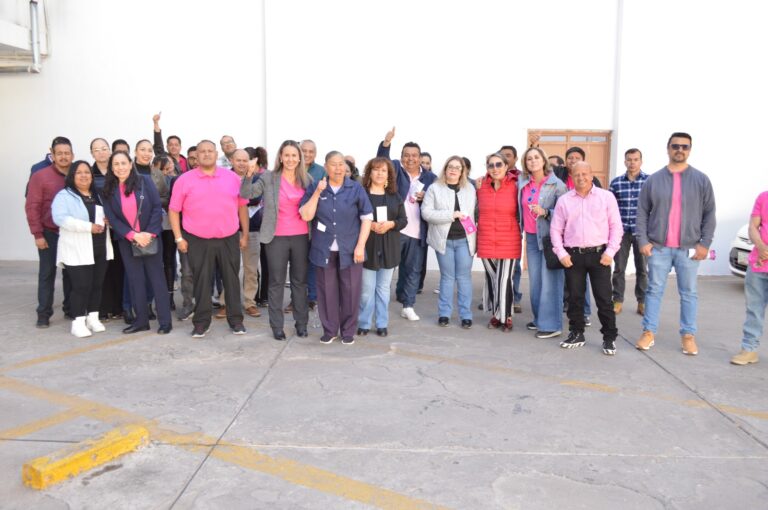 Se reúne Azucena Acevedo con trabajadores del Issstezac