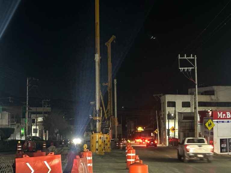 Suspende gobierno obras del segundo piso