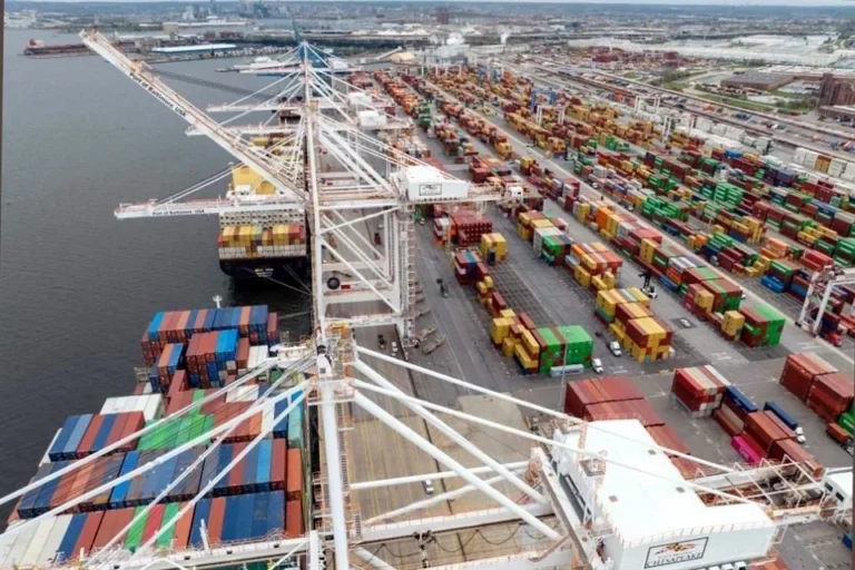 Aranceles de EU a China suman 145%, afirman