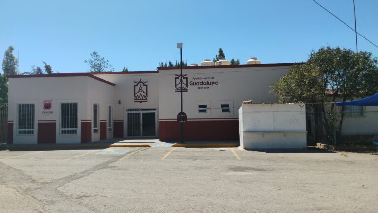 Denuncian mala atención en centro comunitario