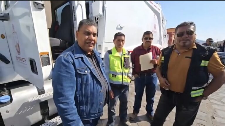 Entregan nuevo camión de recolección de basura en Sombrerete