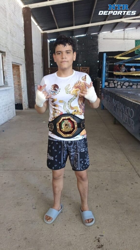 Fresnillense se corona en Torneo de Kickboxing