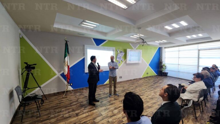Imparten conferencias y talleres de IA para aumentar ventas