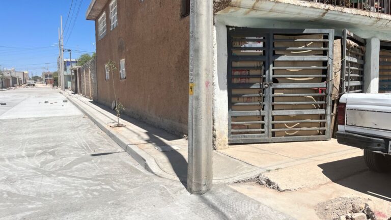 Obstruyen rampas para discapacitados tras pavimentación