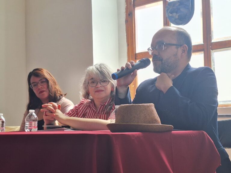 ¿Qué es el libro para los escritores zacatecanos?