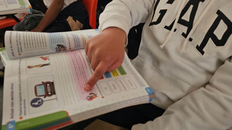 Regresan más de 340 mil estudiantes de educación básica