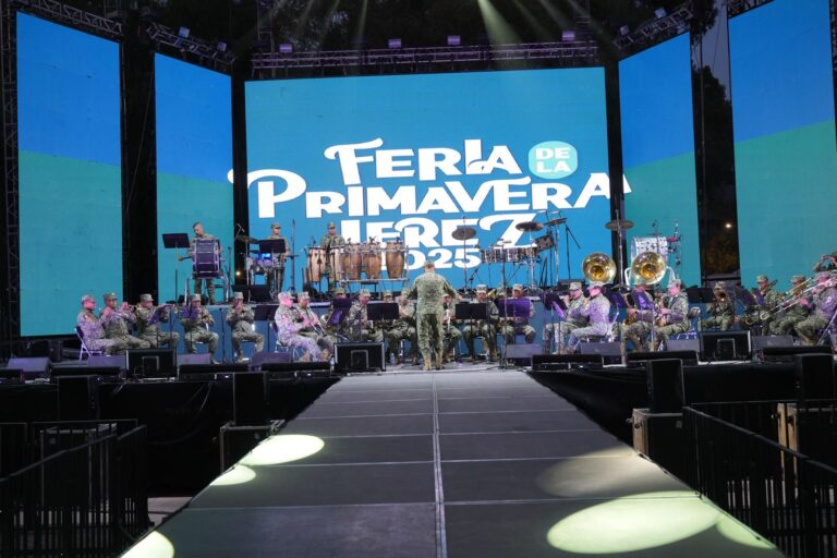 Se presenta Banda de la V Región Militar en Jerez
