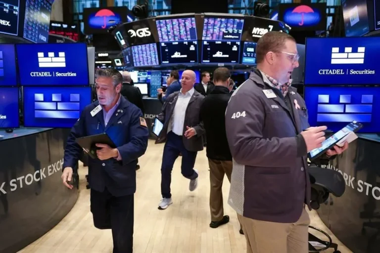 Suben mercados de EU por posible fin de cierre gubernamental
