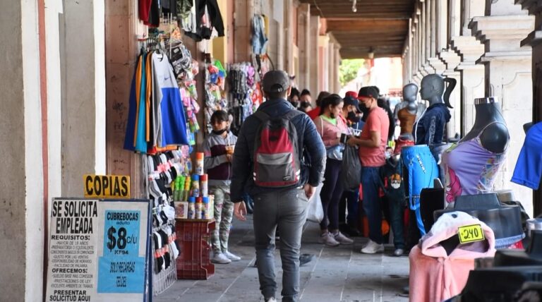 Va Canaco por vínculos con gobierno