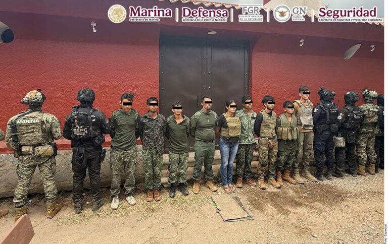 Abaten a 12 y arrestan a 9 ligados al CJNG en Michoacán