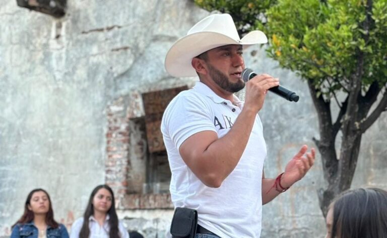 Por pérdida de confianza, destituyen a funcionarios de Tepechitlán