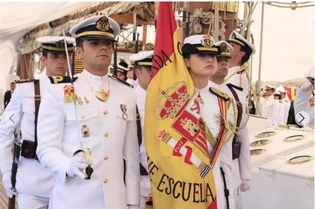Aparece Princesa Leonor en la jura de bandera en Colombia