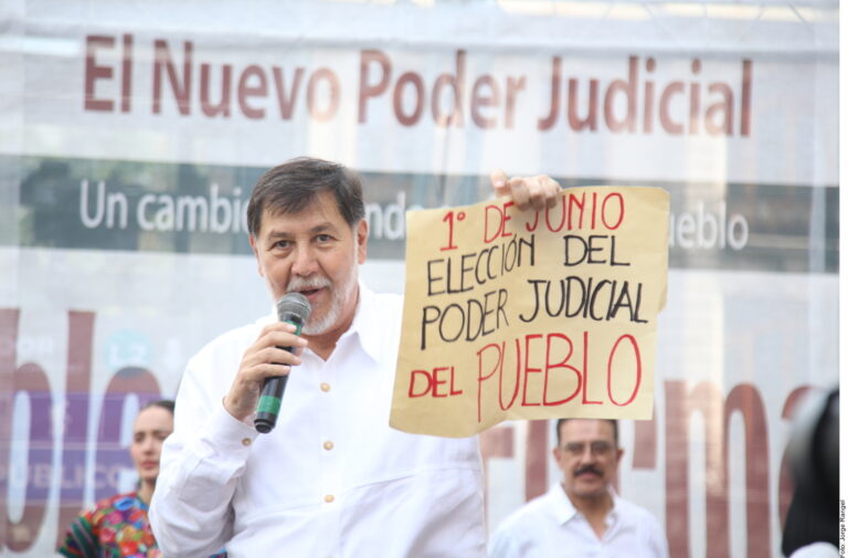Llama Noroña a votar en elección judicial