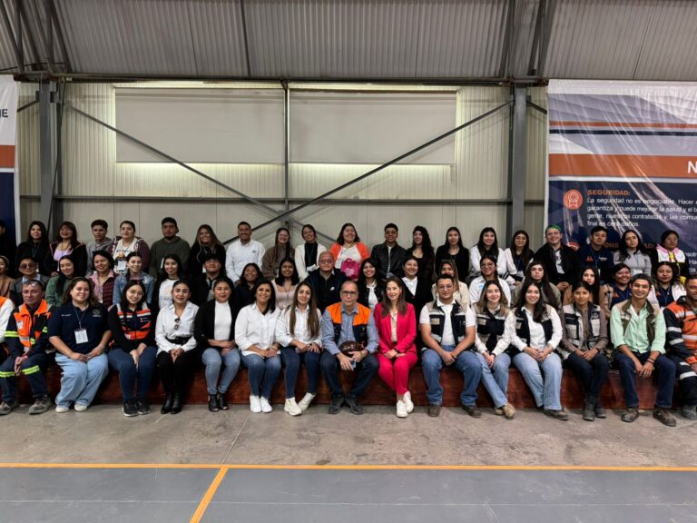 Capstone Copper recibe a participantes de congreso