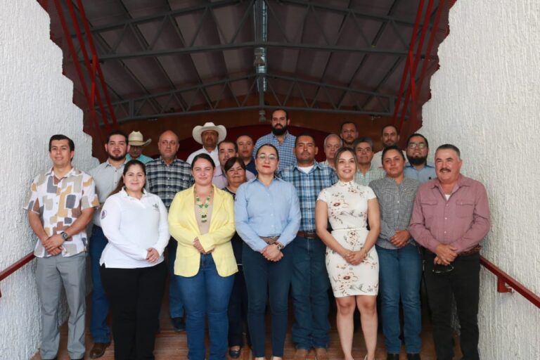 Rinde protesta Comité para el Desarrollo Regional y Territorial