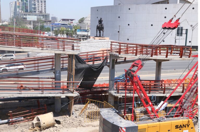 Falta de certeza, causa de la caída de la construcción