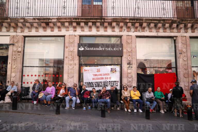 Toman maestros sucursales bancarias