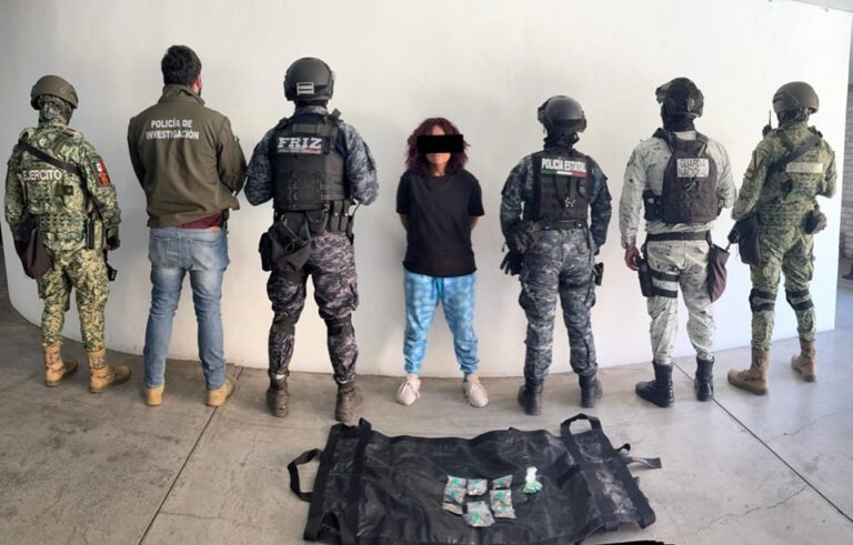 La detienen por posesión de droga