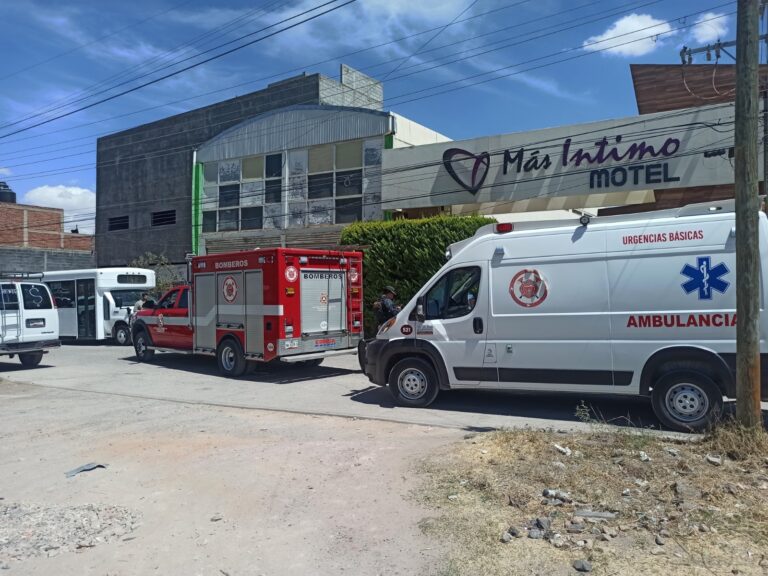 Se electrocuta mientras pintaba una fachada