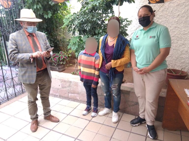 Se reintegran 7 menores con sus familias