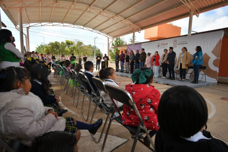 Entregan muro perimetral en Jardín de Niños «Miguel Hidalgo y Costilla»