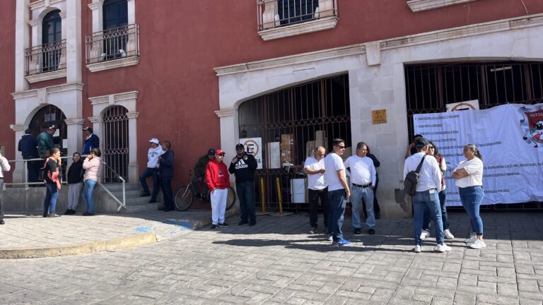 Sigue el paro en Siapasf pese a mesas de trabajo