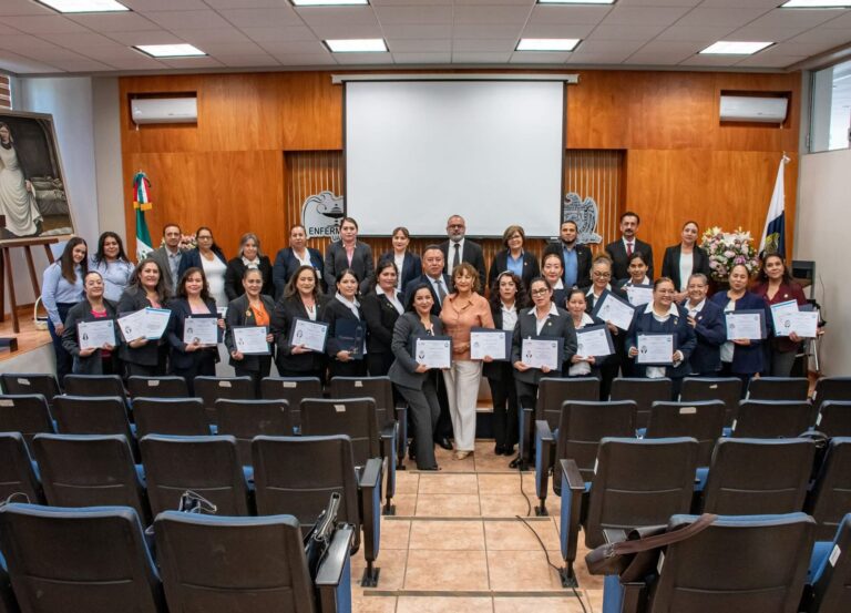 Certifican a docentes de Enfermería de la UAZ