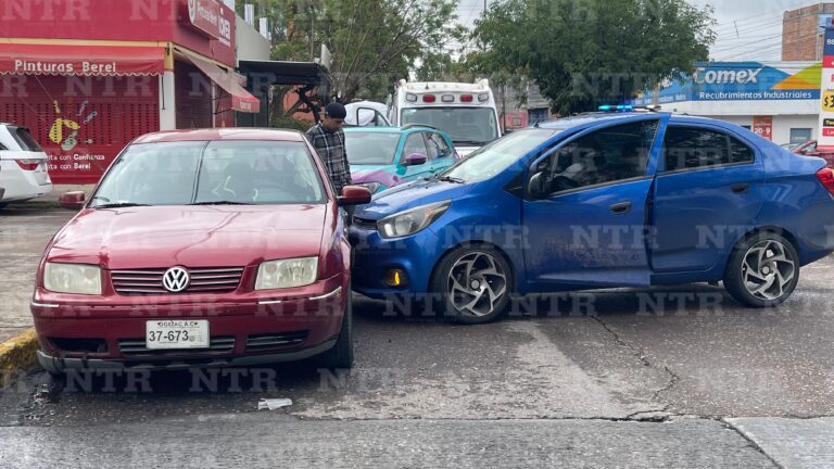 Choque en Fresnillo dificulta la circulación; no hay heridos