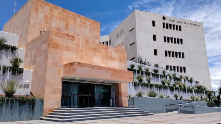 Difieren audiencia de Carlos Acevedo