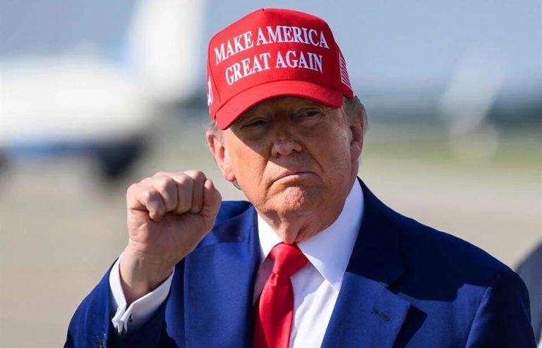 Anuncia Trump aranceles del 35 por ciento a Canadá
