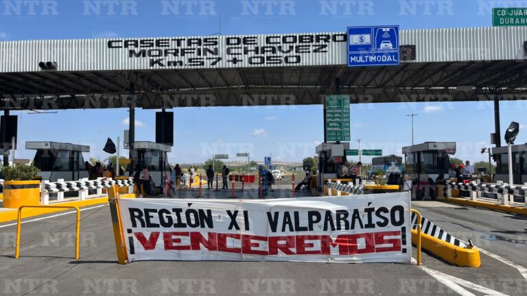 Docentes de Valparaíso toman caseta Morfín Chávez