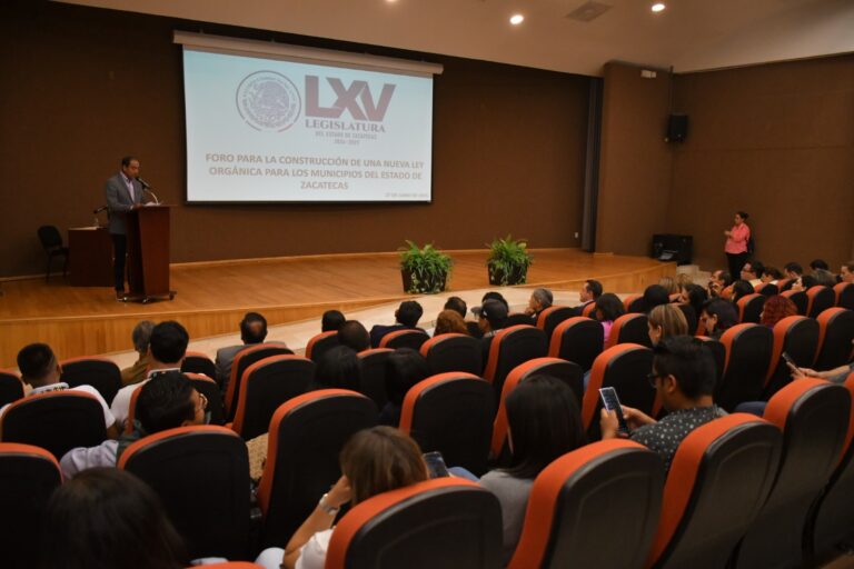 Participa Guadalupe en foro por la transformación digital
