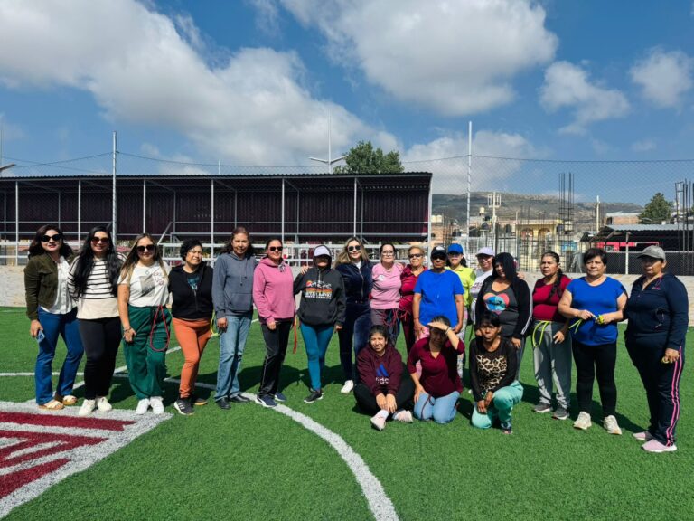 Realizan programas de activación en Jardines del Sol