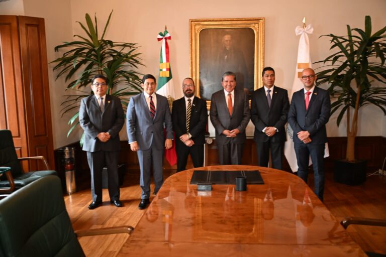 Recibe Zacatecas a Cónsules de España, Honduras y Guatemala